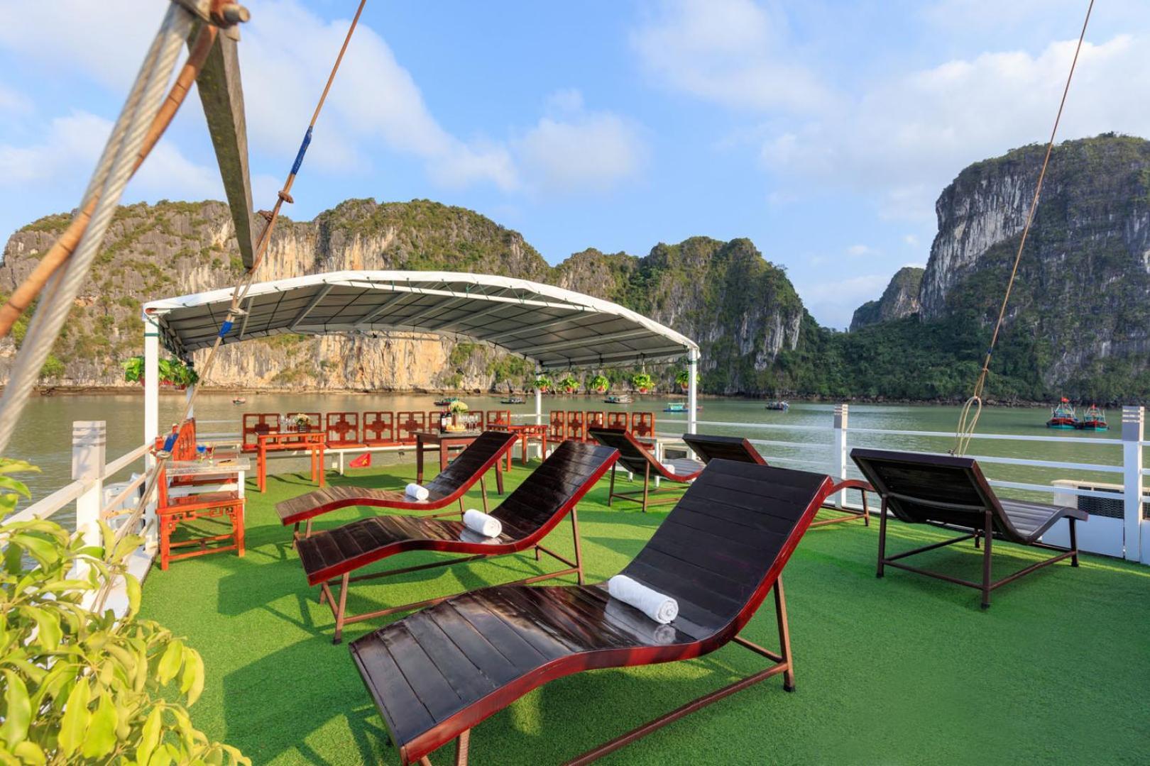 Cozy Bay Classic Cruise Ha Long Exterior foto
